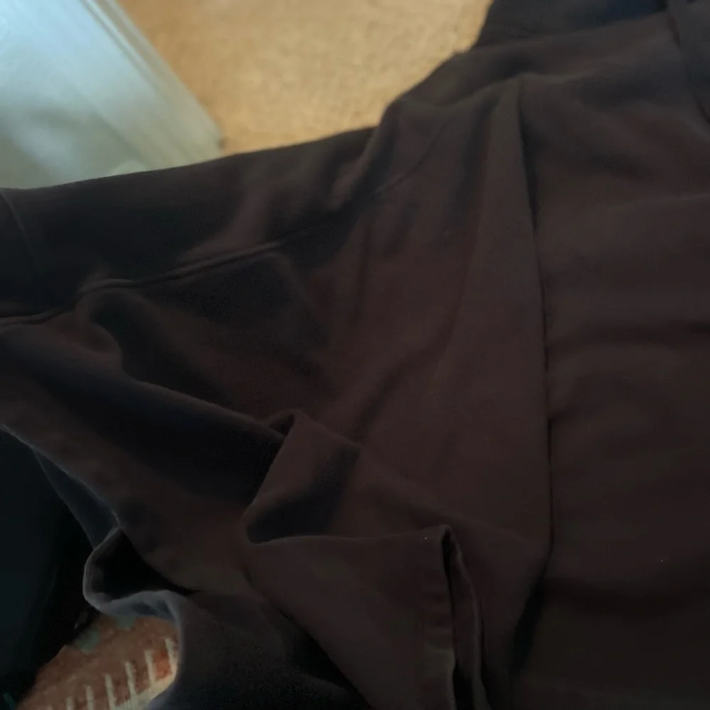 UGG PONCHO IN BLACK - Picture 5 of 12